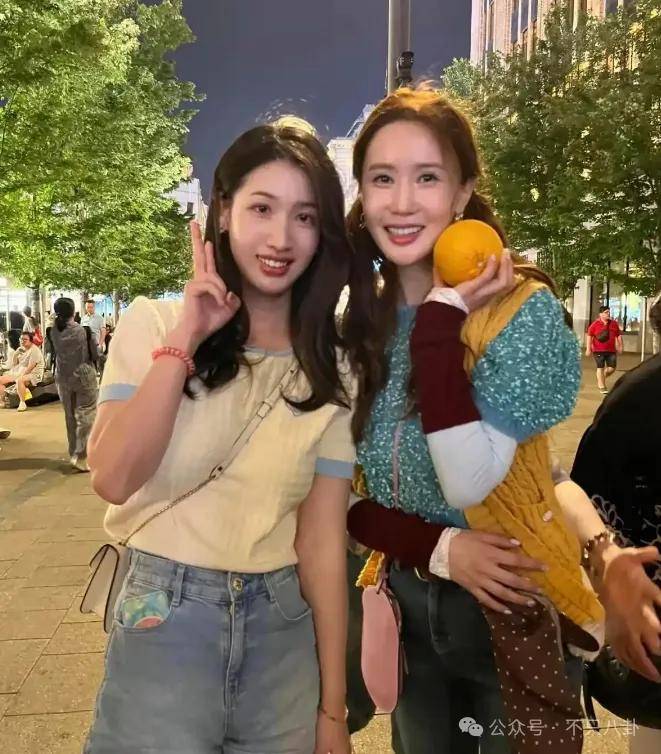 皇冠信用網最新地址
_自曝与丈夫经常吵架？但怎么感觉她是在变相秀恩爱呢皇冠信用網最新地址
！