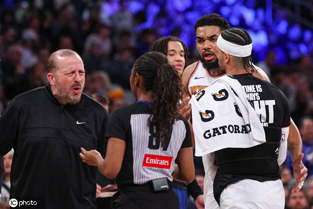 皇冠信用网开户
_锡伯杜下课究竟冤不冤皇冠信用网开户
?铁血篮球成就他也害了他