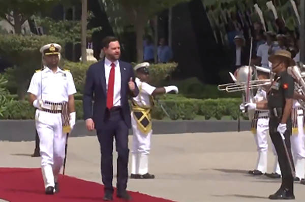 皇冠welcome注册账号
_米尔斯海默：印度把鸡蛋都放在美国的篮子里皇冠welcome注册账号
，结果呢？