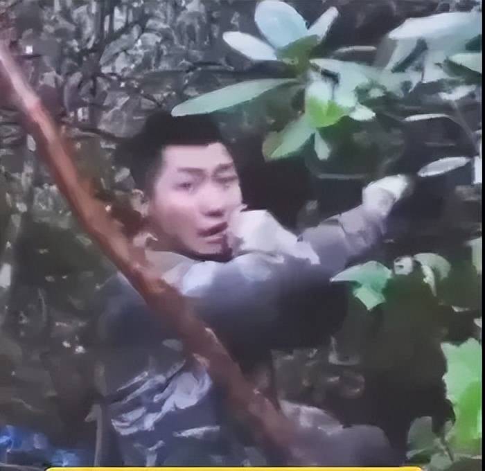 皇冠信用网怎么申请
_近日曝光!被印军包围皇冠信用网怎么申请
,两名落单解放军嘴咬手雷,誓死不当俘虏