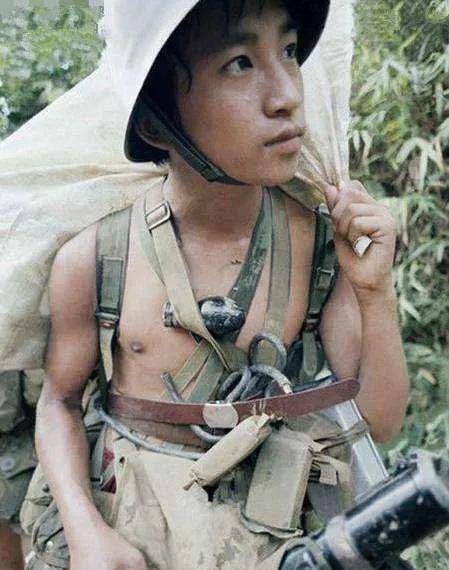 皇冠信用网怎么申请
_近日曝光!被印军包围皇冠信用网怎么申请
,两名落单解放军嘴咬手雷,誓死不当俘虏