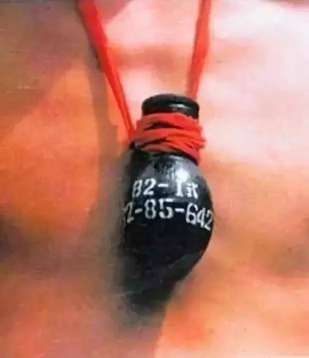 皇冠信用网怎么申请
_近日曝光!被印军包围皇冠信用网怎么申请
,两名落单解放军嘴咬手雷,誓死不当俘虏