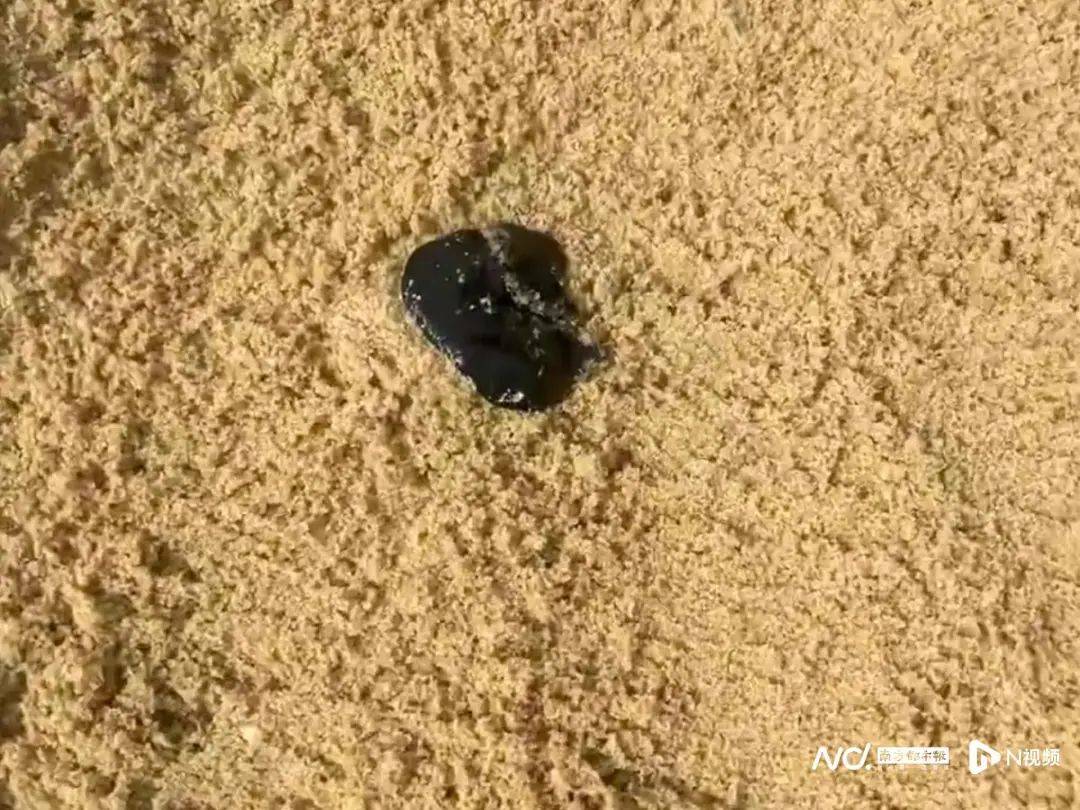 皇冠登3管理出租
_“擦都擦不掉”！多名网友反映深圳大梅沙现黑色油污皇冠登3管理出租
，味道刺鼻！官方回应