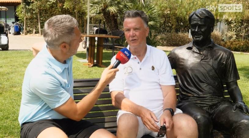 皇冠信用盘登2登3
_范加尔：皇冠信用盘登2登3
我早就说过曼联是一家商业俱乐部 主帅无权决定引援