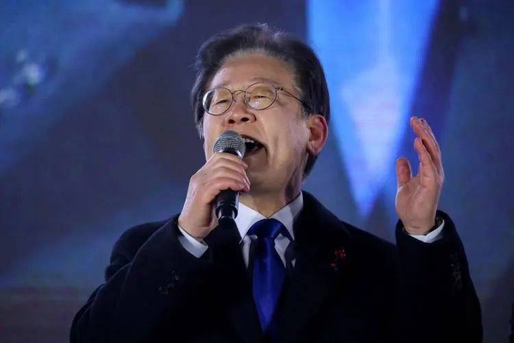 皇冠信用网最高占成
_194比3皇冠信用网最高占成
，弹劾案高票通过，李在明大获全胜，尹锡悦的苦日子要来了