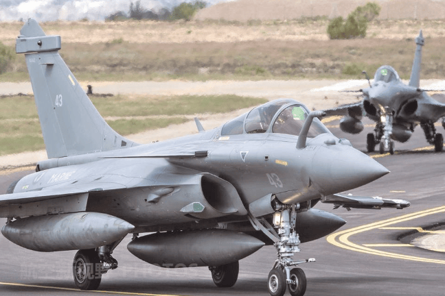 皇冠信用网代理注册
_印度迎来军工重大突破皇冠信用网代理注册
，法国达索妥协启示深远，歼10也在背后助力？