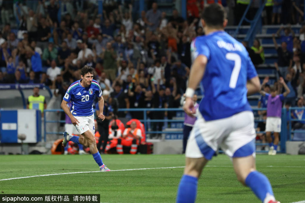 皇冠信用網登1
_斯帕莱蒂告别战皇冠信用網登1
！世预赛-坎比亚索建功 意大利2-0取首胜