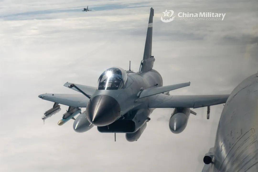 皇冠信用网出租
_振奋!网友拍到2架歼-35伴飞歼-20皇冠信用网出租
,中国歼-35批量服役了?