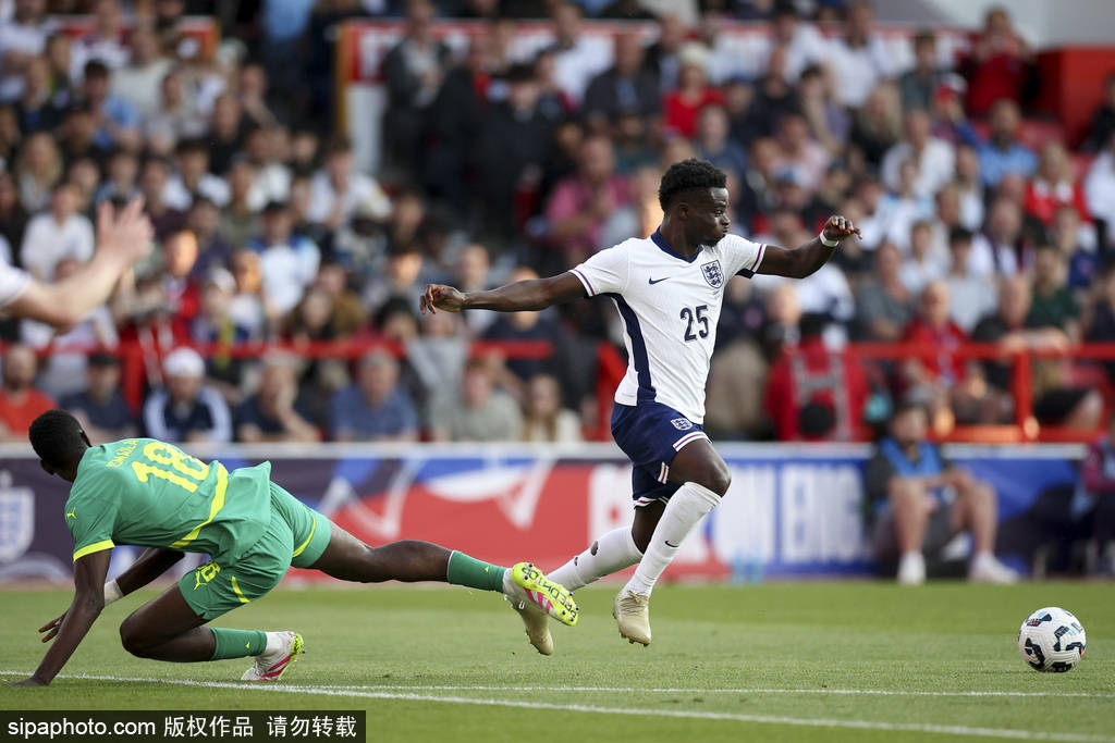 皇冠信用盘正网
_展望2026世界杯:C罗梅西谢幕战+巴西冲6星 意大利又缺席皇冠信用盘正网
?