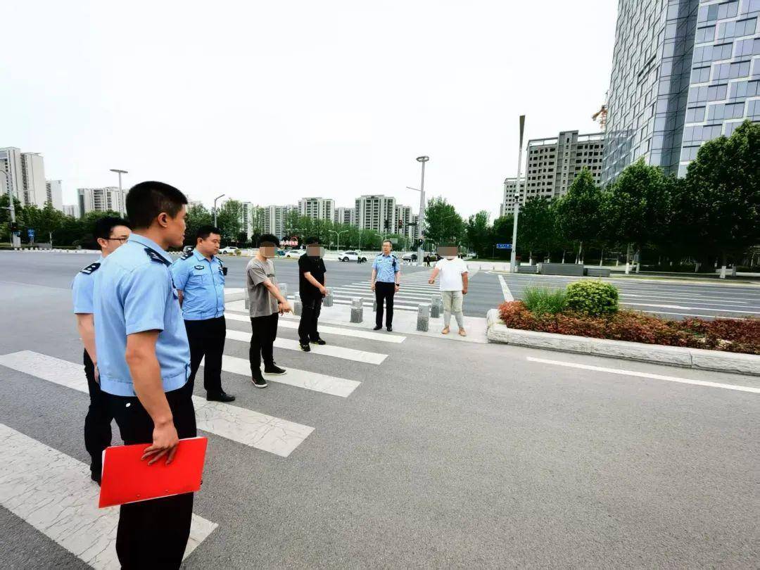 皇冠信用需要押金吗
_西安5·16奥体隧道飙车案告破:4人涉嫌危险驾驶罪皇冠信用需要押金吗
,被采取刑事强制措施