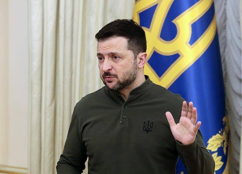 皇冠信用网正网
_俄乌不用再打了皇冠信用网正网
?乌克兰前总理爆料:泽连斯基将辞职并离开乌克兰