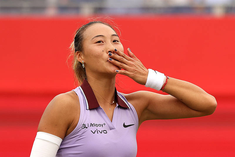 皇冠代理管理端
_WTA女王杯|郑钦文草地滑倒成“躺赢” 世界排名首进前四