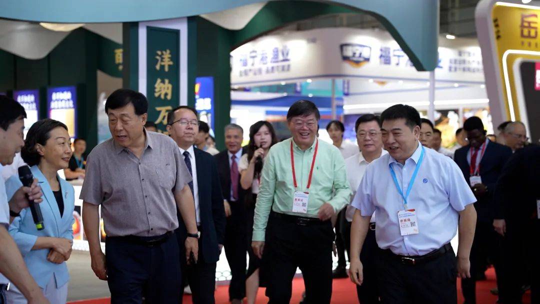 皇冠信用盘怎么开户
_福建省委副书记、福州市委书记郭宁宁等领导亲临渔博会天马科技展位视察指导皇冠信用盘怎么开户
！