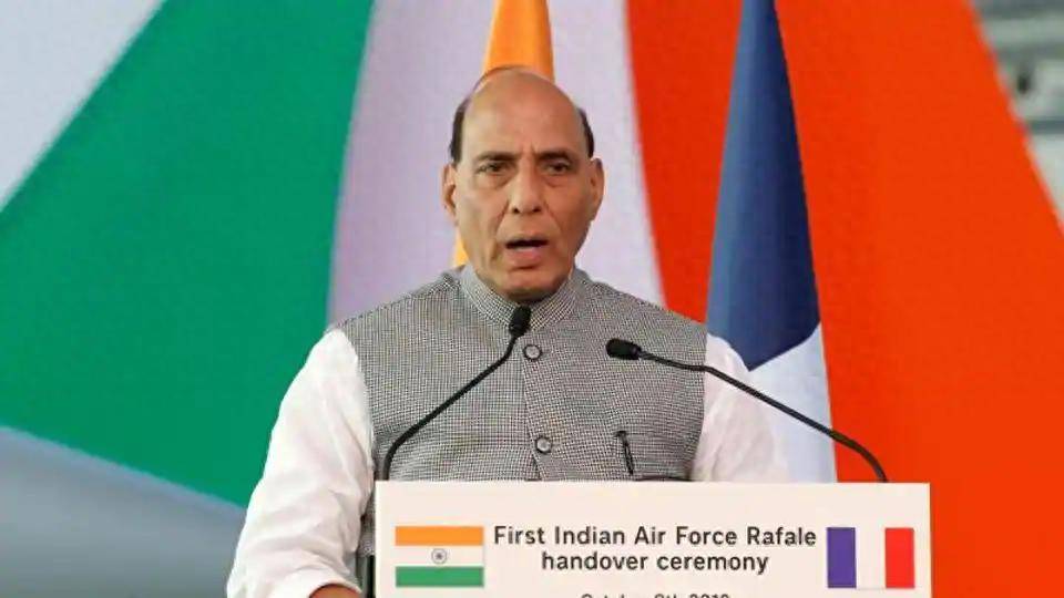 德甲足球_印度防长罕见访华德甲足球，释放重大信号！高调支持中方，稀土危机逼出新外交？