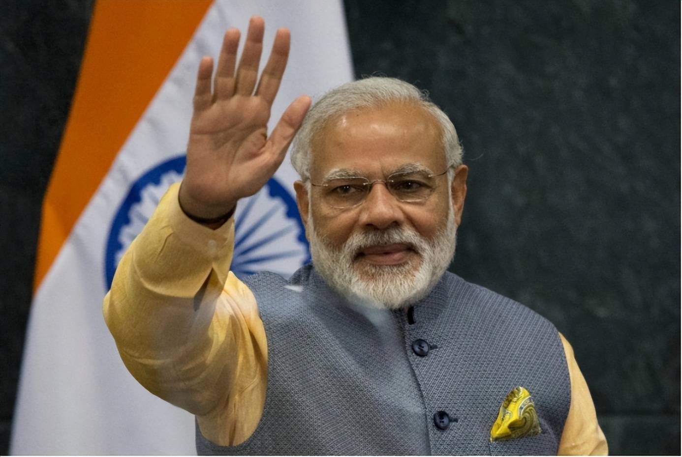 德甲足球_印度防长罕见访华德甲足球，释放重大信号！高调支持中方，稀土危机逼出新外交？