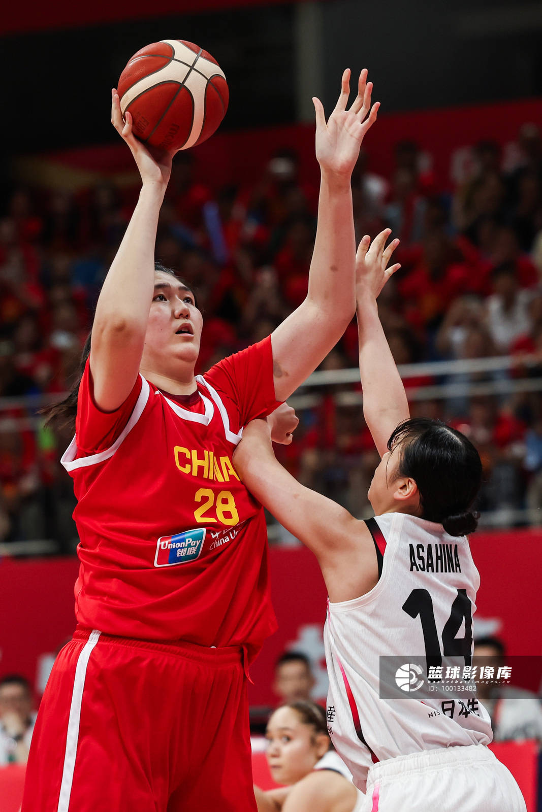 富明尼斯RJ v蔚山_32分大胜富明尼斯RJ v蔚山!张子宇16+4 中国女篮热身赛再胜日本