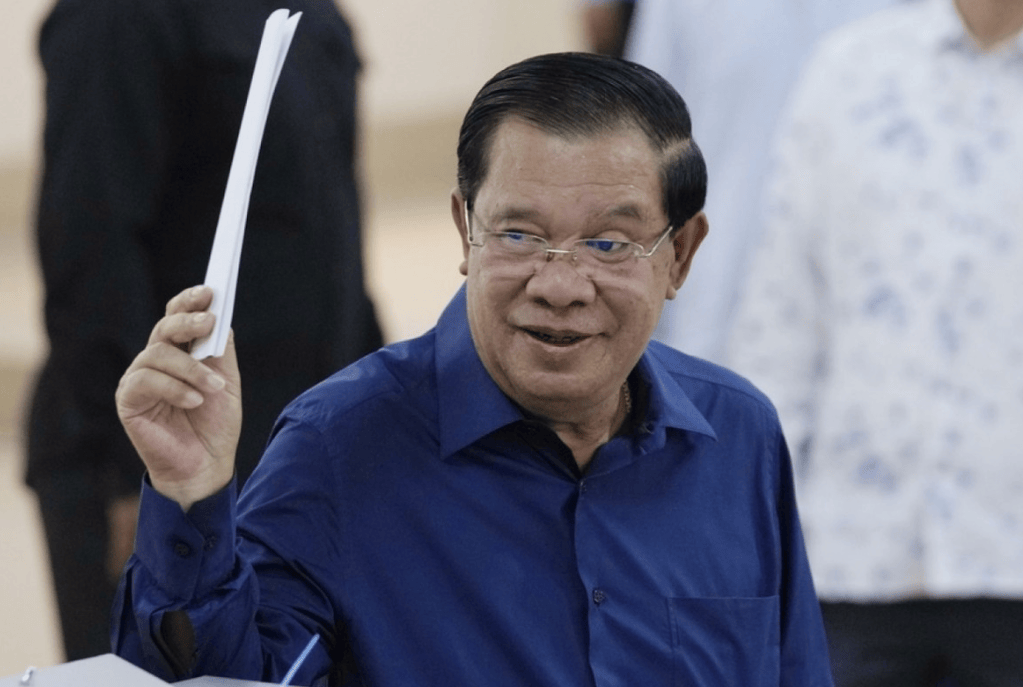 皇冠信用网要押金吗 _总理府被包围皇冠信用网要押金吗 ,佩通坦拒绝辞职,军方态度坚决,中方已提前交底