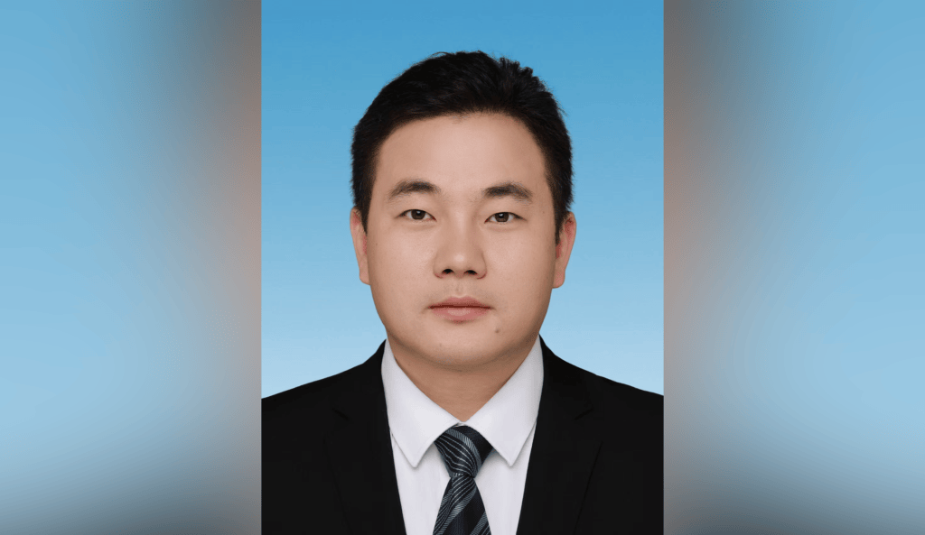 皇冠信用平台出租出售_由广东调赴广西两年多后皇冠信用平台出租出售，“85后”张东方当选苍梧县县长