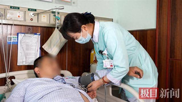 皇冠登1登2登3出租_一天两包烟、顿顿吃外卖皇冠登1登2登3出租!40岁男子血管堵得一塌糊涂