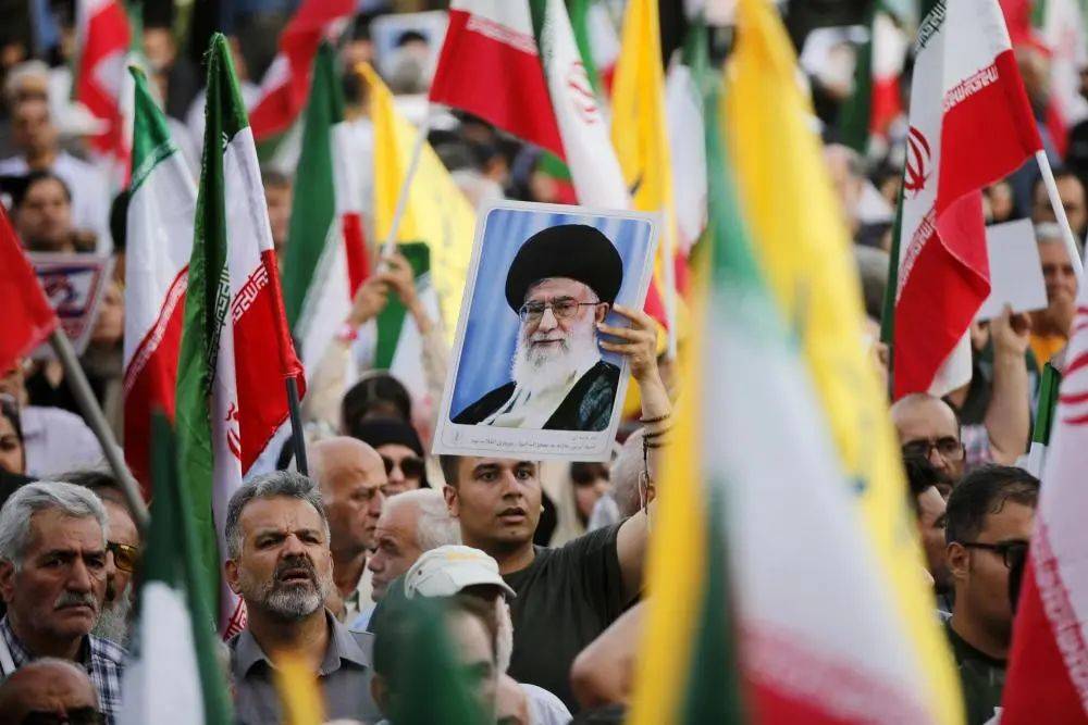 球会友谊赛
_卡塔尔外交部披露球会友谊赛
，伊朗导弹来袭后接到特朗普电话，称以方愿意停火，请卡塔尔“劝和”伊朗