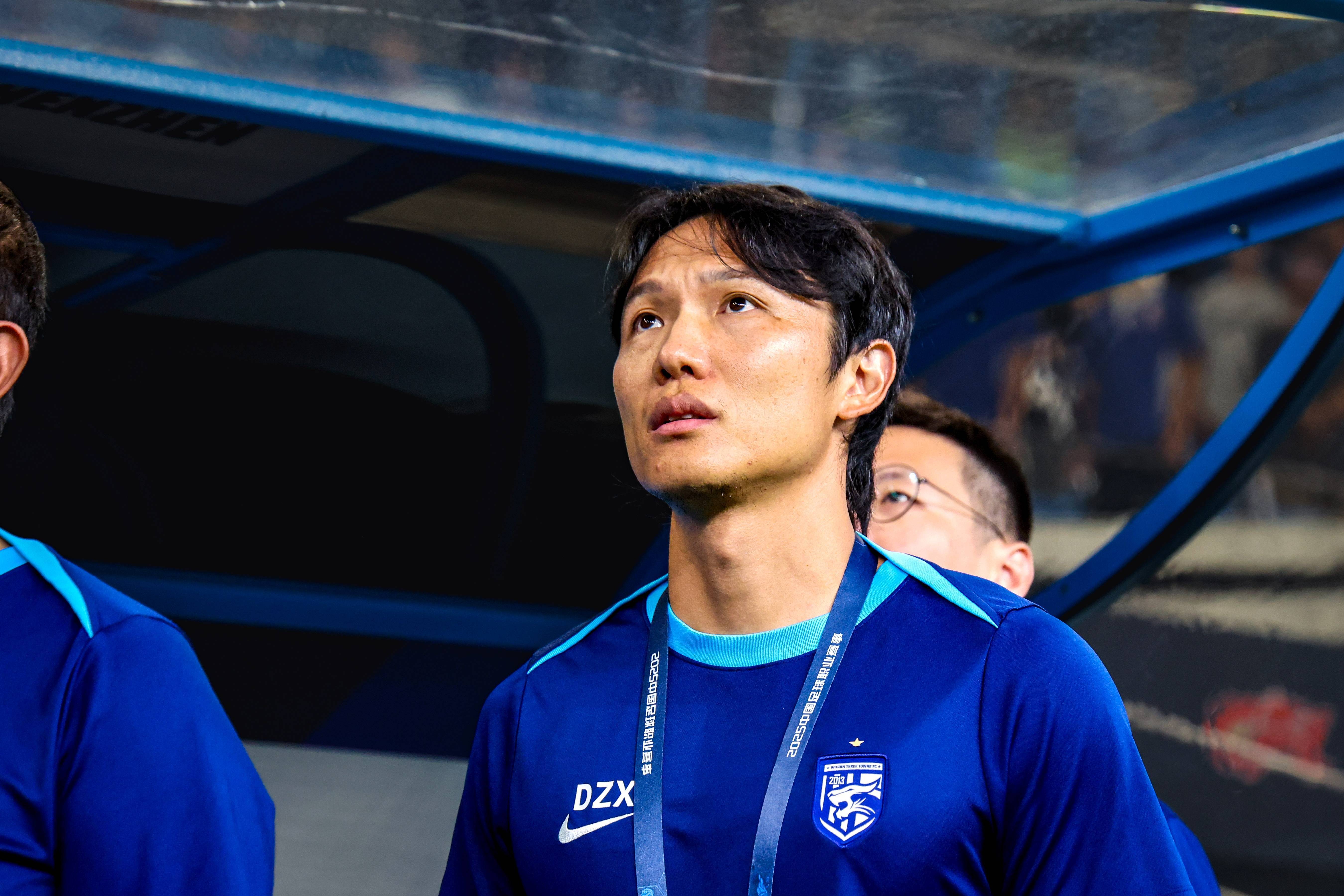 达拉斯飞马 v 华盛顿奇异
_邓卓翔：感谢所有人拼下这1分达拉斯飞马 v 华盛顿奇异
，郭嘉宇这两场比赛没啥可挑剔的