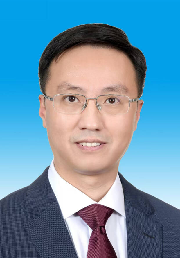 皇冠hga026_工学博士、南京市鼓楼区区长方靖调任常州市委常委、副市长