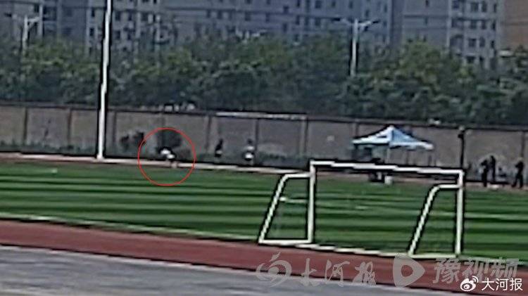 如何注册皇冠足球代理_山西临猗县15岁男孩参加体育特长生考试时猝死如何注册皇冠足球代理,教育局回应