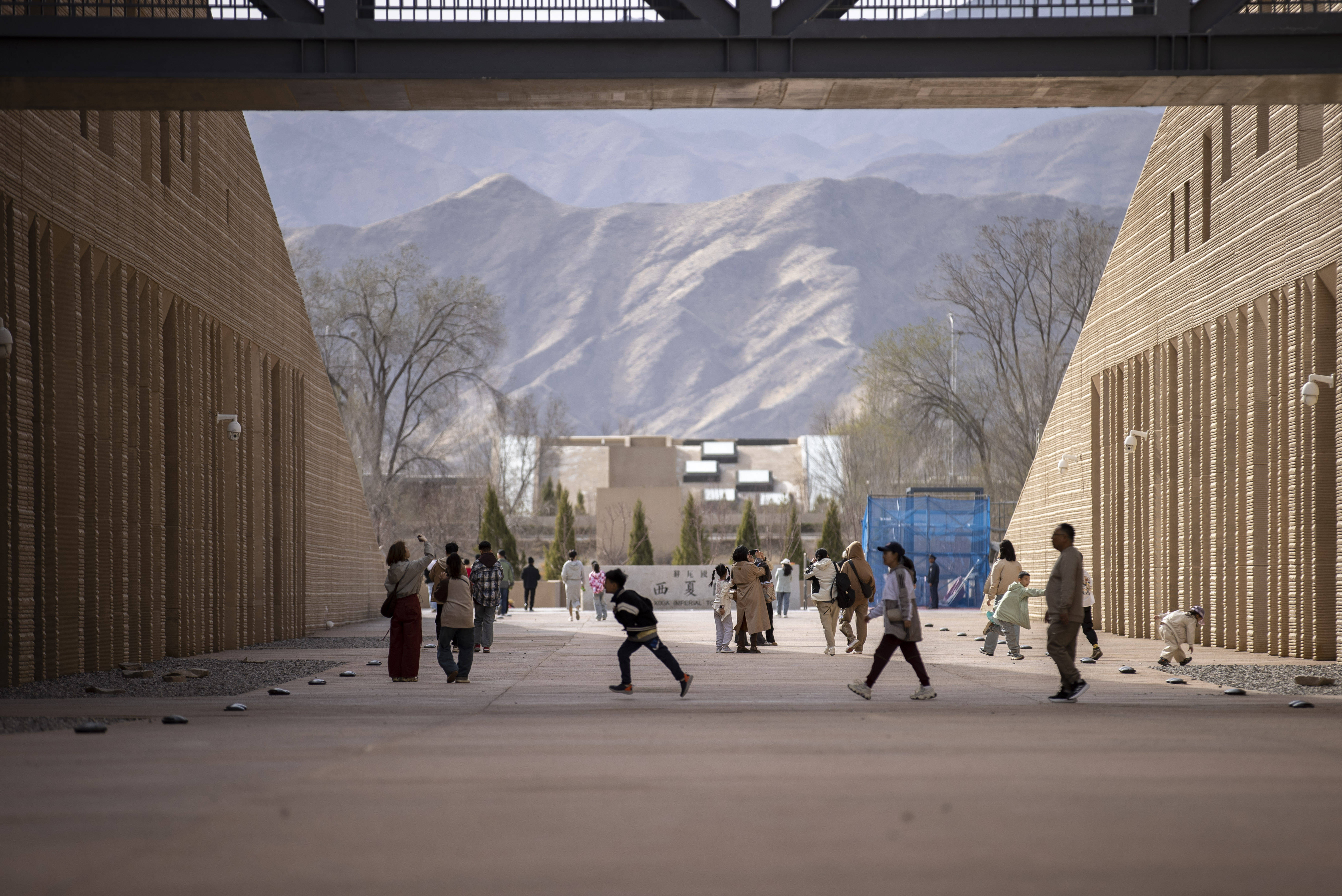 皇冠官网
_新华鲜报｜第60项皇冠官网
！“西夏陵”列入《世界遗产名录》