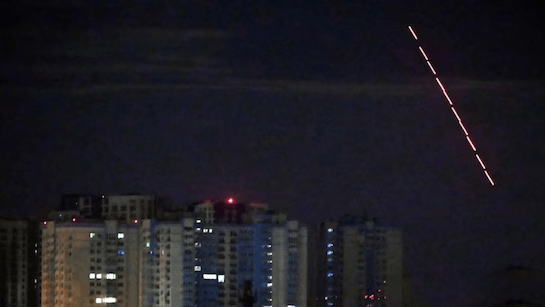 皇冠信用网APP下载_开炸!俄高超弹出击皇冠信用网APP下载,6万架无人机库存充足,乌克兰度过艰难一夜