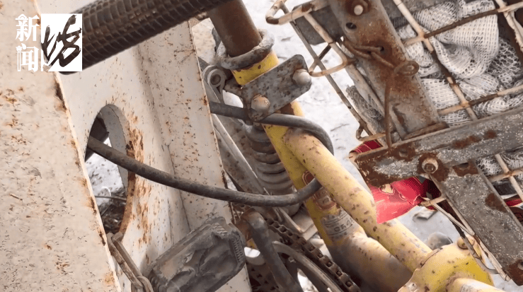 皇冠信用網正网_上海一小区车位被长年霸占!居民窝火皇冠信用網正网,物业却不敢动……危险!