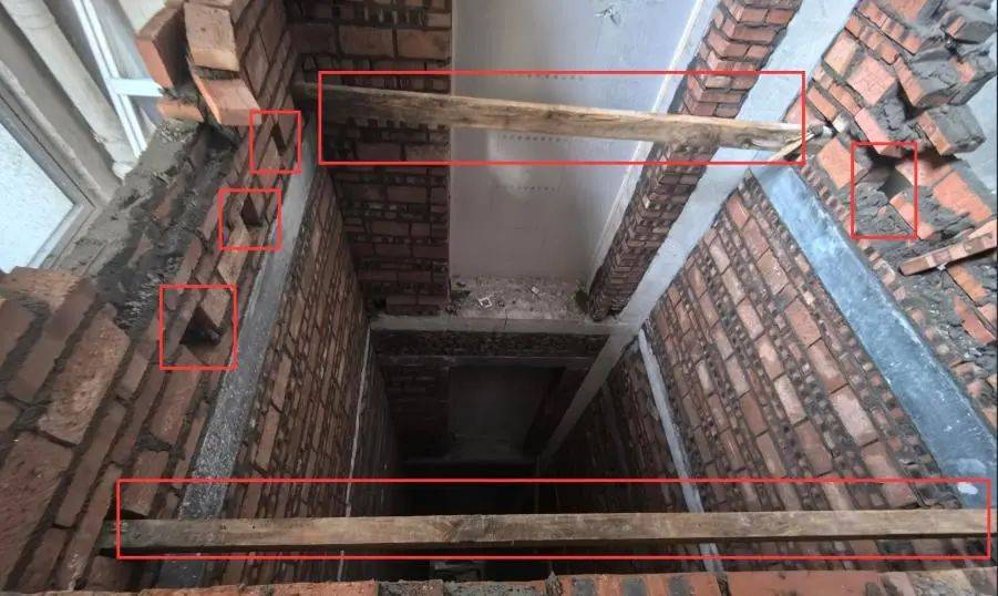 诺丁汉森林vs布伦特福德
_3人高坠身亡诺丁汉森林vs布伦特福德
！深圳官方发布较大事故调查报告