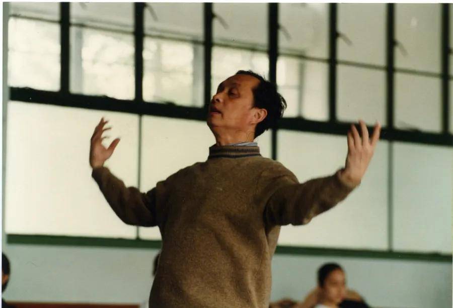 皇冠体育官网
_他于昨日在上海逝世！享年86岁皇冠体育官网
，人生充满传奇色彩，作品家喻户晓