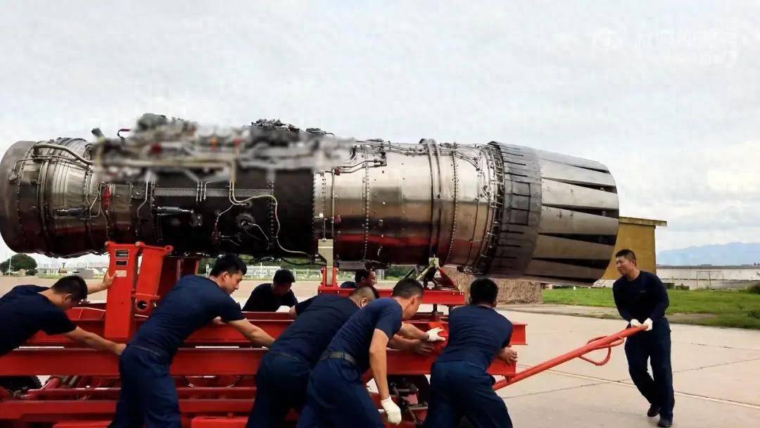 皇冠皇冠足球平台
_央视亲自曝光皇冠皇冠足球平台
,十几人推着歼-16发动机出镜,新太行早已脱胎换骨