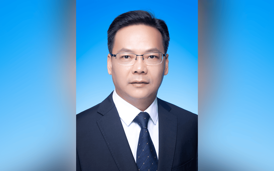 皇冠信用盘怎么弄_75后赤峰市委书记唐毅已任内蒙古自治区政府党组成员