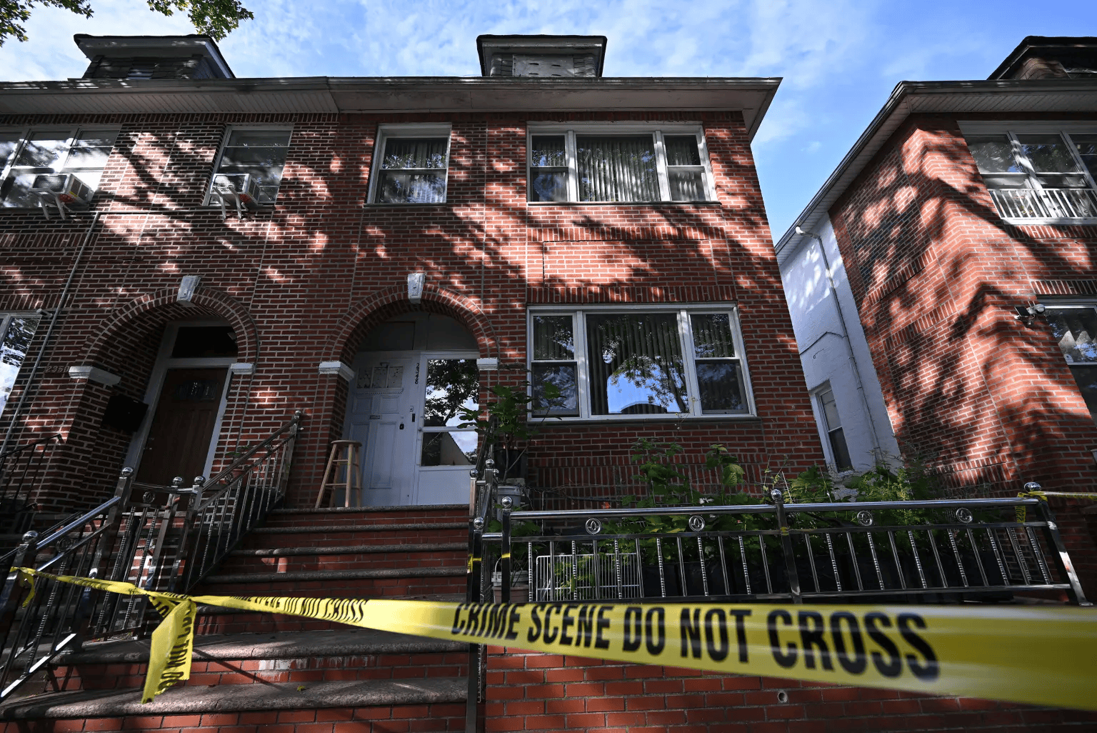 皇冠信用网平台出租
_86岁华人在美国家中死亡一星期皇冠信用网平台出租
，脖子上缠着围巾，埋在棉被里