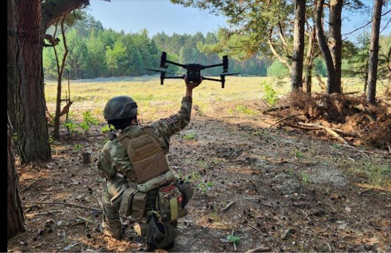 皇冠足球平台在哪里注册
_泽连斯基捅马蜂窝皇冠足球平台在哪里注册
,副司令被抓,10万大军调转枪口进军基辅造反?