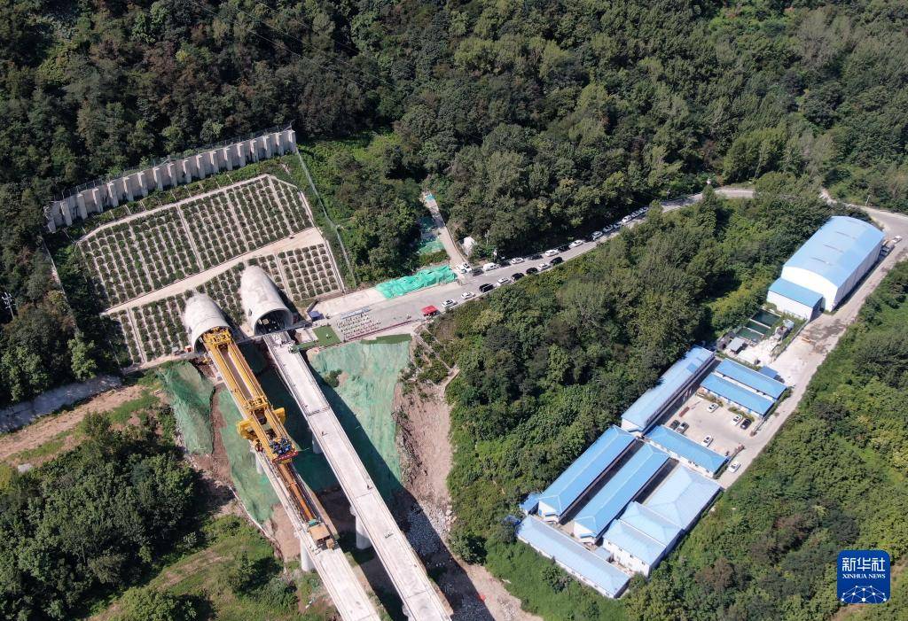 皇冠信用網正网
_西康高铁全线完成桥梁架设