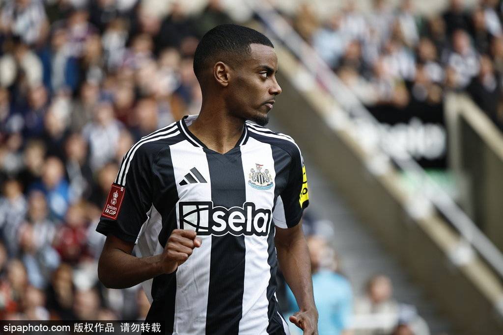 皇冠信用网开户
_要加钱皇冠信用网开户
!曝纽卡坚持1.5亿镑转会费 利物浦决定放弃伊萨克