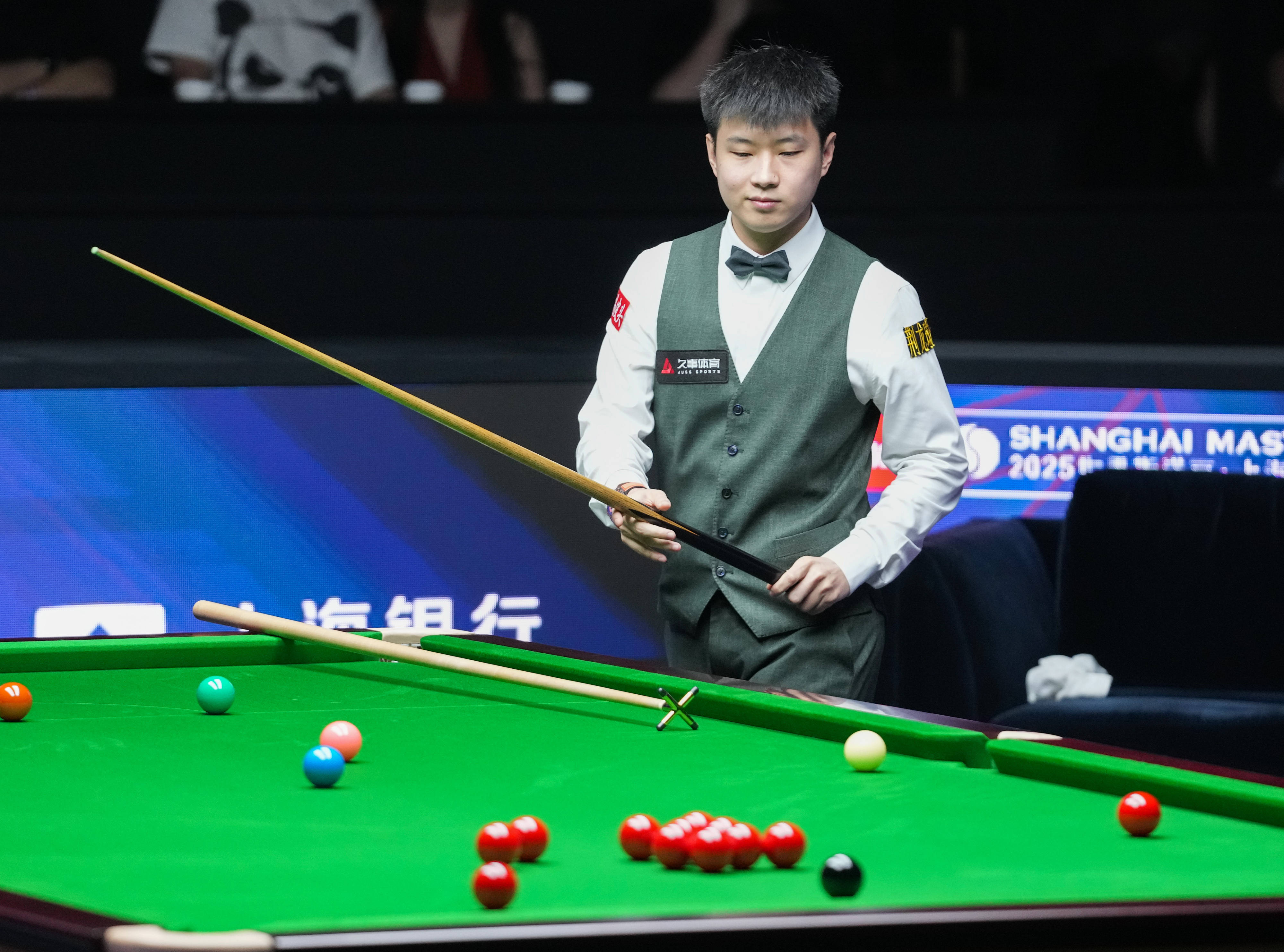 皇冠信用网登2代理
_斯诺克上海大师赛丨赵心童对阵威尔逊