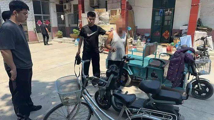 皇冠信用網登3代理
_东营一嫌疑人长期藏身胜利油田中心医院皇冠信用網登3代理
!被拘!