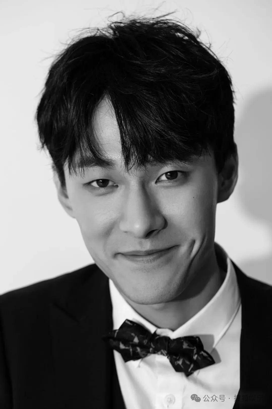 皇冠信用开号
_离婚三年又被拍到亲密逛超市皇冠信用开号
，他俩这是纯带娃还是真复合了？