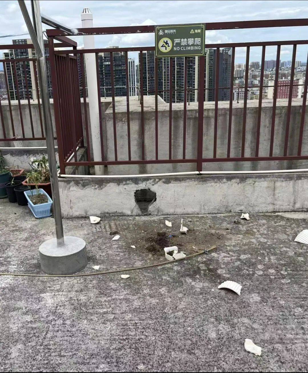 皇冠信用網最高占成
_湖南衡阳29岁女子疑被男友施暴后从25楼跳下身亡 男友徐某此前还刺激说：“你放心皇冠信用網最高占成
，她不会去死的”