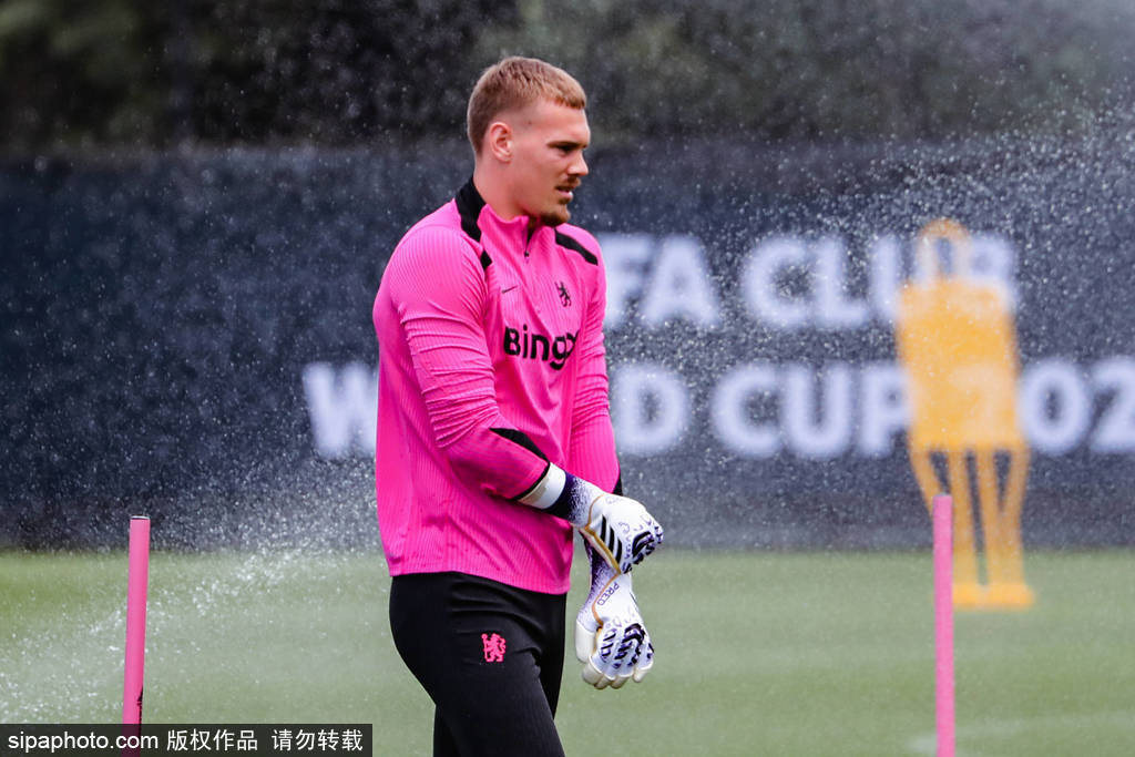 皇冠信用网
_恩佐·马雷斯卡签约后不满皇冠信用网
，考虑一年后离开切尔西