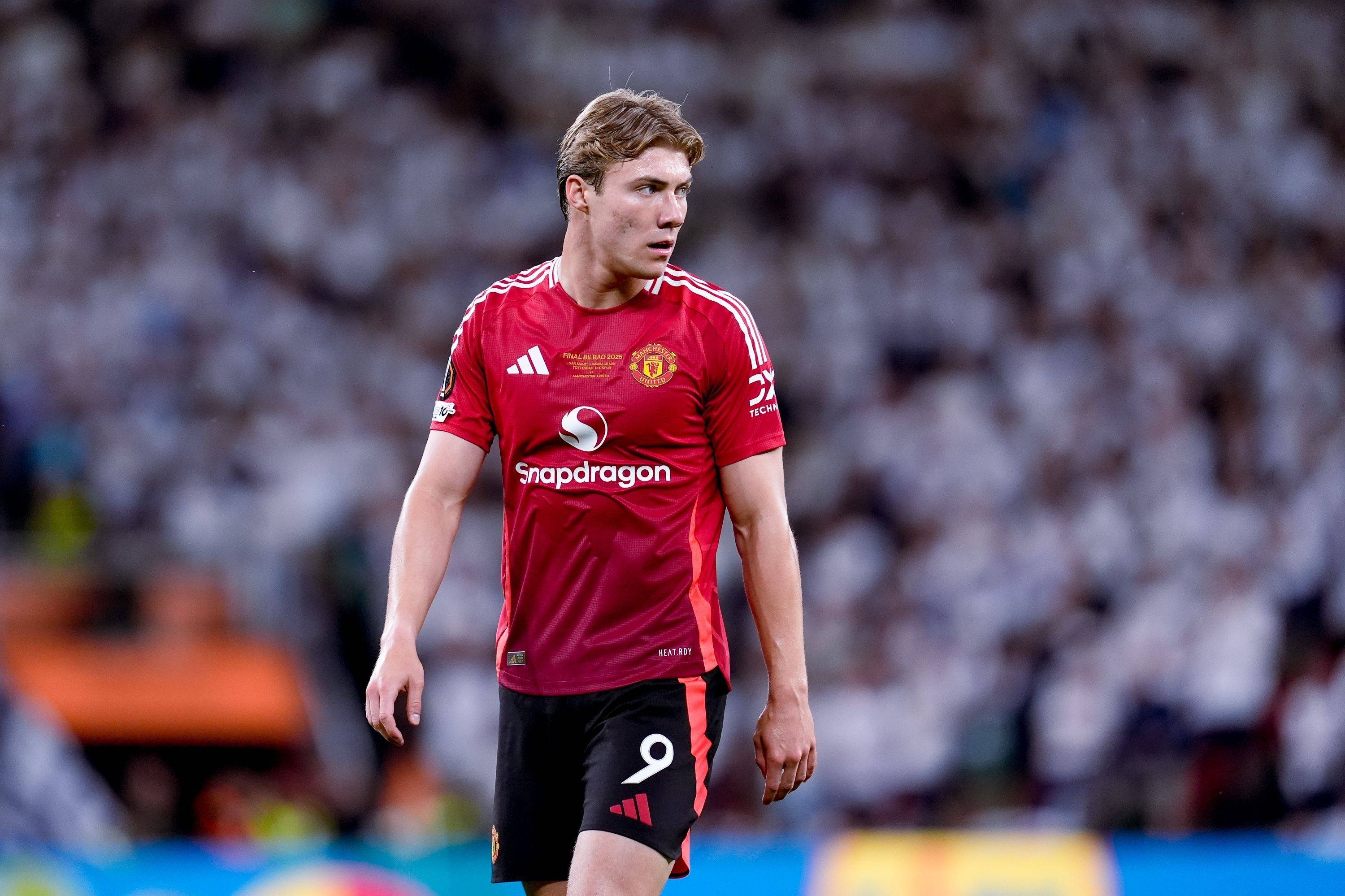 球会友谊赛
_租借+5000万欧买断!意媒:米兰考虑签霍伊伦球会友谊赛
,决定权在球员自己