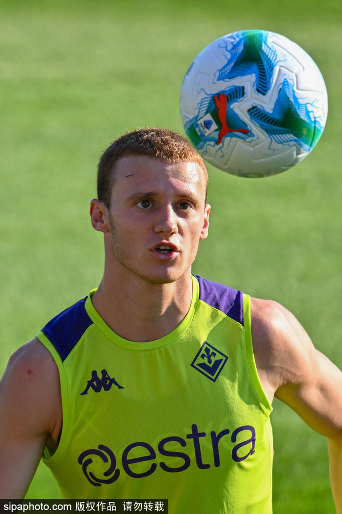 皇冠登1登2登3出租
_佳夫转会纽卡！米兰主帅阿莱格里虽挽留无果皇冠登1登2登3出租
，未来战术布局如何调整？