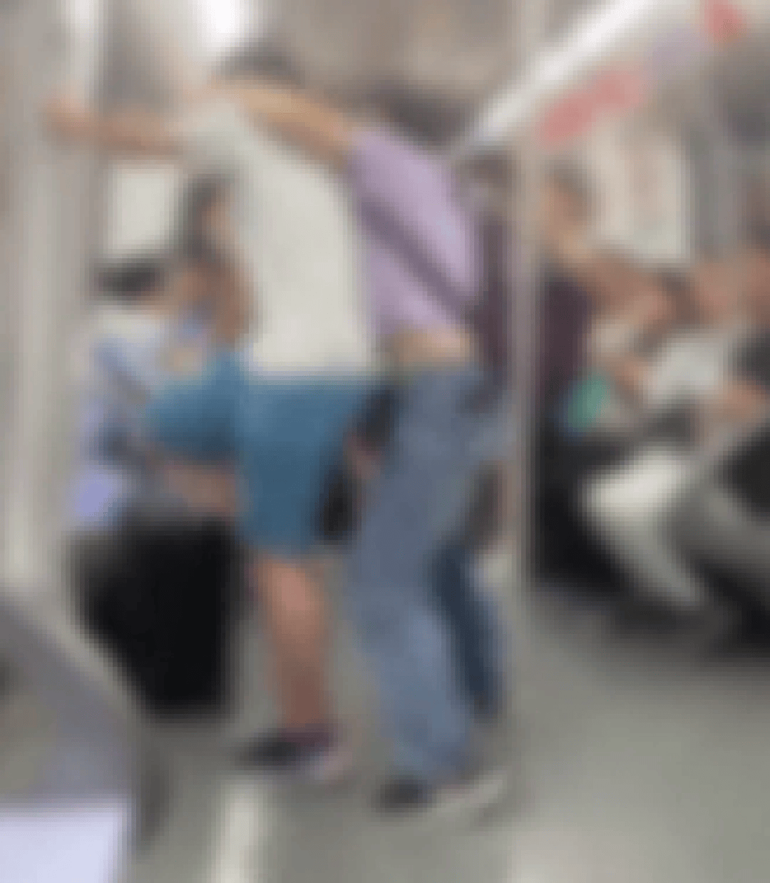 怎么申请皇冠信用盘代理
_上海一男孩和妈妈坐地铁情绪激动怎么申请皇冠信用盘代理
,用力踹门高喊开门:不就几千万吗