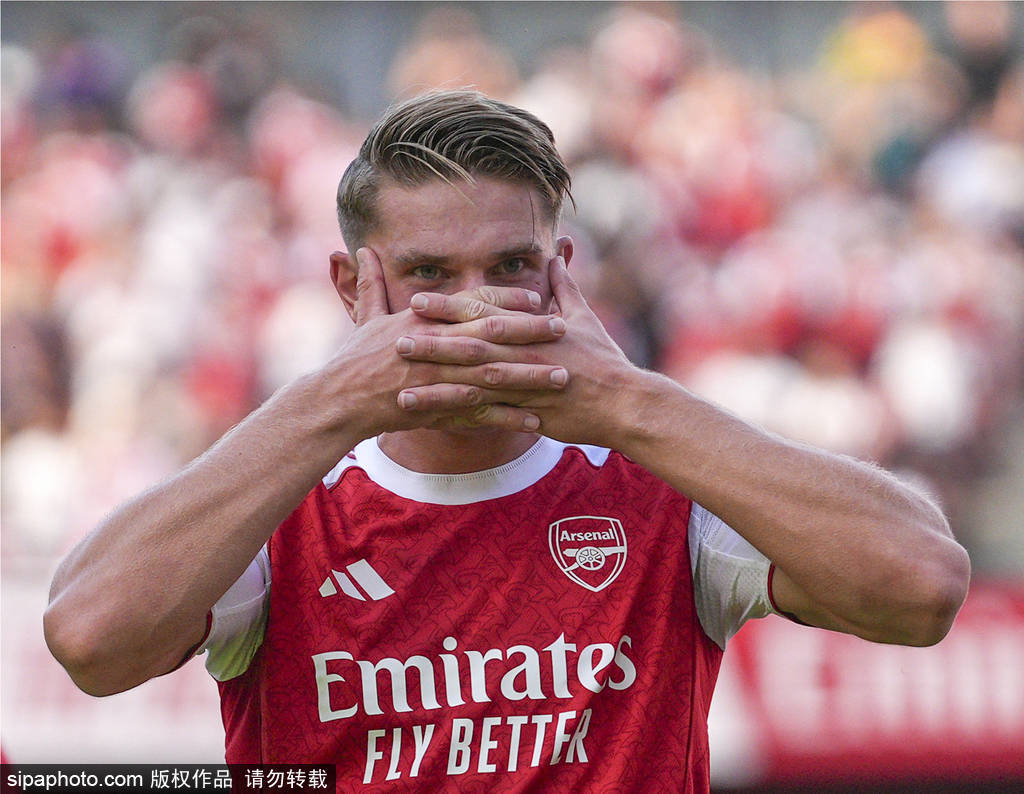 皇冠信用网代理如何注册
_观战台：利物浦打响英超揭幕战 曼联枪手锋线天团火拼