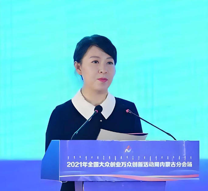 皇冠信用网开户
_“换装主席”王莉霞的堕落：从光鲜人设到腐败深渊