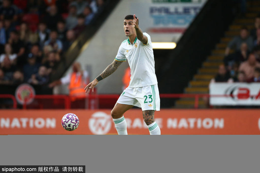 伯恩利vs德比郡
_米兰接近签下恩昆库伯恩利vs德比郡
!3000万欧元报价背后的竞争激烈