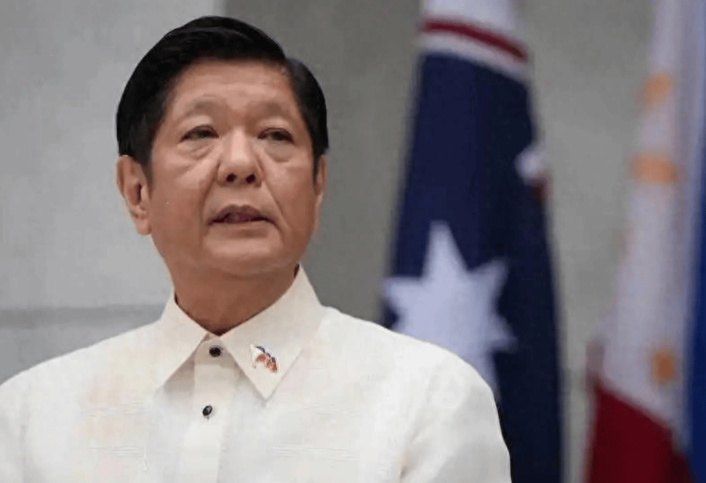 多瑙vs阿尔塔奇
_菲律宾找死多瑙vs阿尔塔奇
,纵容“台外长”窜访,只待令下,中方将拆除菲坐滩船